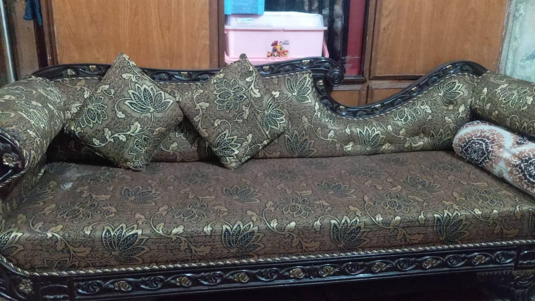 dewan sofa 2