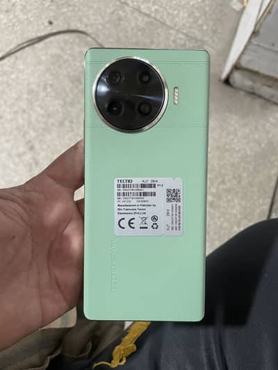Tecno spark 20 pro plus