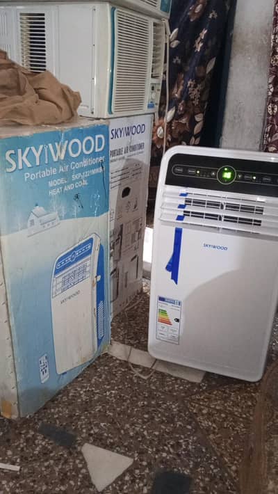 SKYWOOD PORTABLE AC DC INVERTER IMPORTED ENERGY SAVER HEAT AND COOL