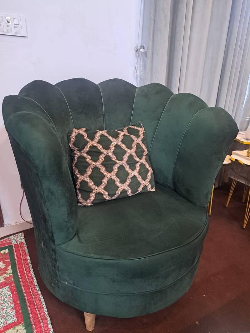 Sofa Set Crown Shape 1