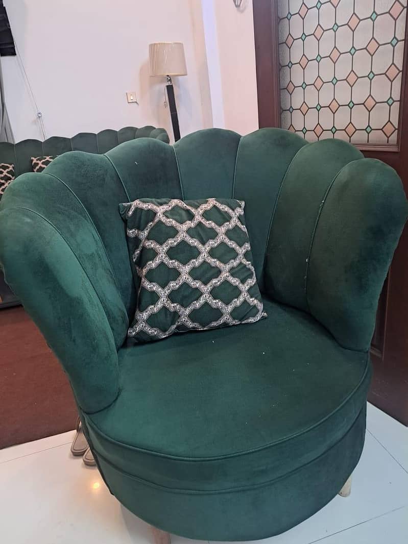 Sofa Set Crown Shape 3