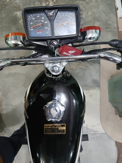 honda 125 2025 black for Sale  10/10 condition