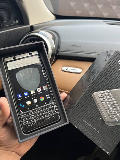 Blackberry keyone just like new