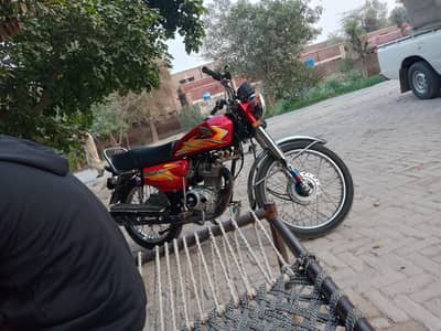 HONDA CG 125/2021 MODEL,/ 26000 KM CHLI H