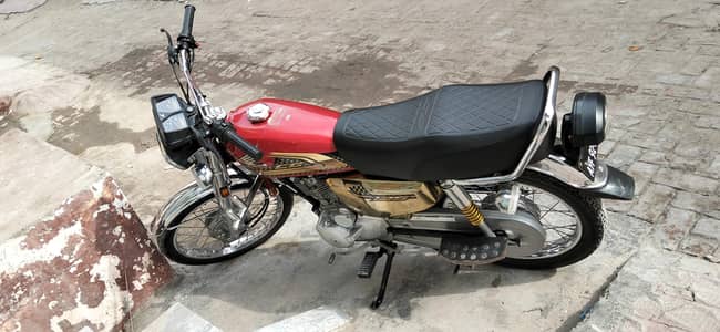 Honda CG 125 special Edition Gold