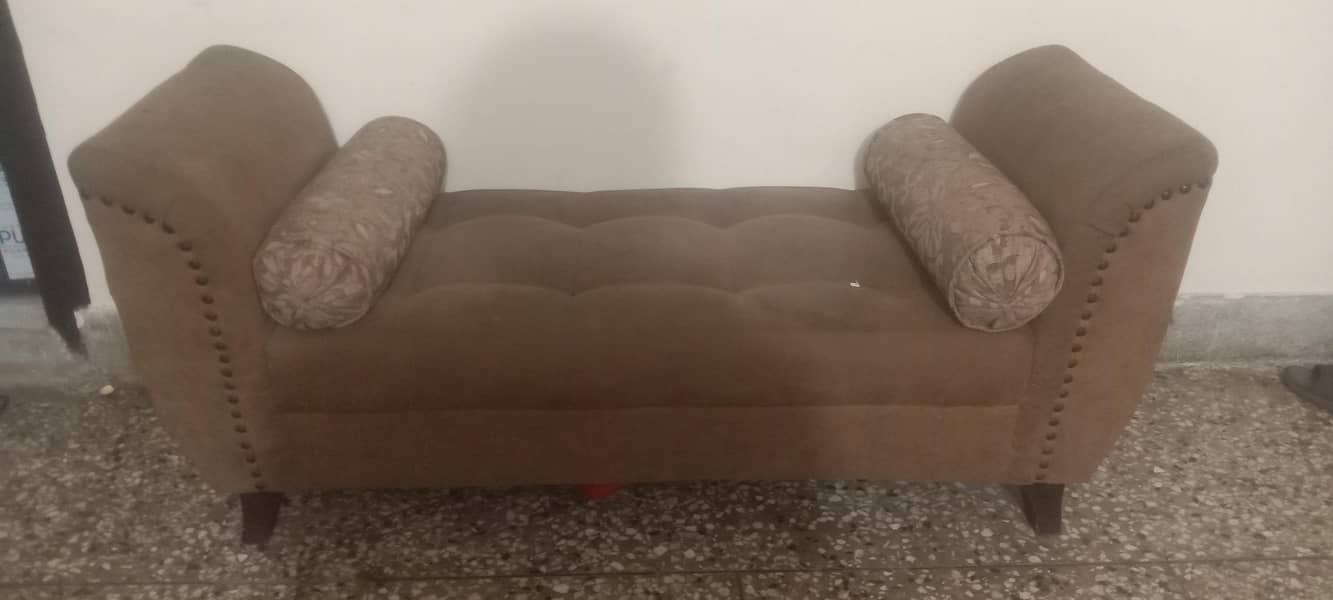 2seater couch 0