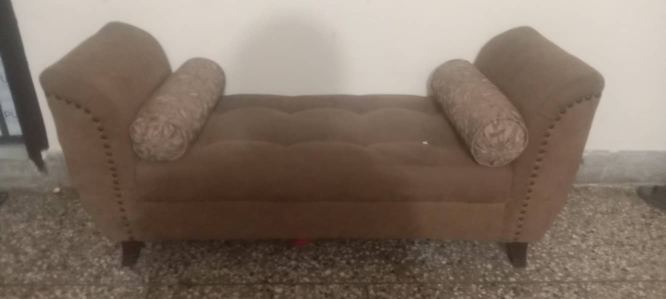 2seater couch 2