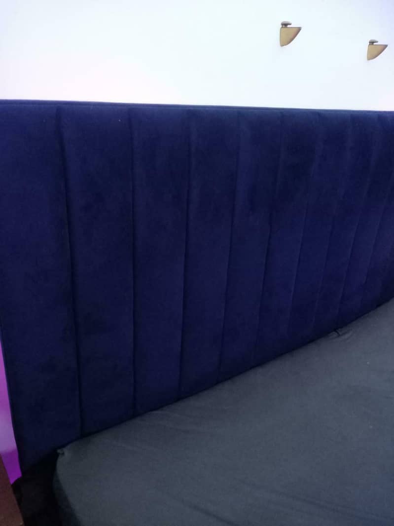 bed with side table and dressing table 3