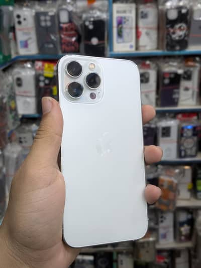 I phone 13 pro max Fuctry Unlocked 256 GB  Battry(84)