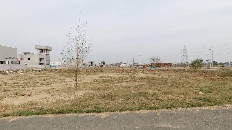 9 Marla Good Location Plot 1