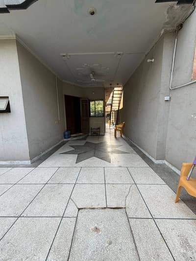 10 Marla House is Available For Sale in Wapda Town phase 1 Block G2.