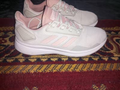Adidas original shoes size UK 6 number ladies 7