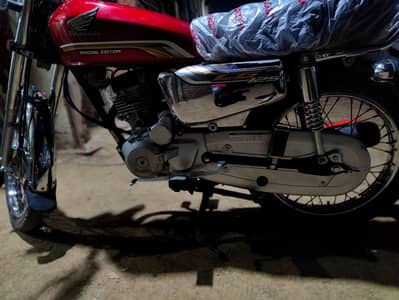 Honda cg 125 self start 19/20 model