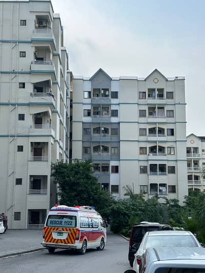 602 sq ft 1 bed apartment Defence Residency DHA Phase 2 Islamabad for sale