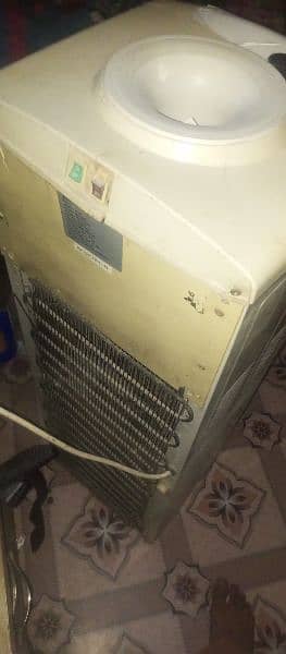 water dispenser