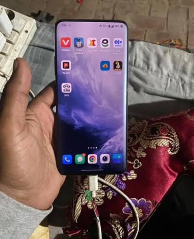 one plus 7pro 8. GB. 256GB.