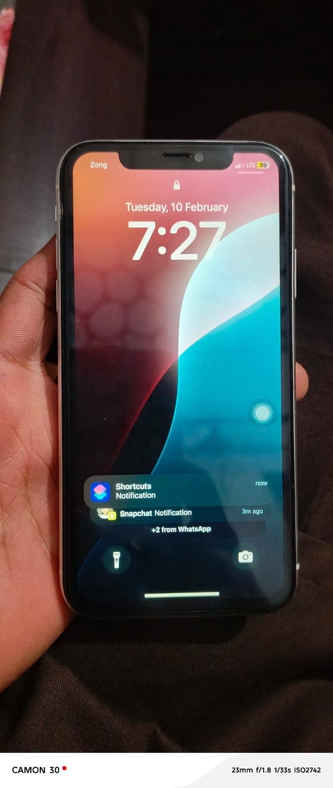 Iphone 11  (sim working) 1