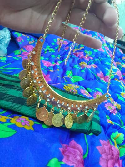 Premium Coin artifact Necklace with earrings