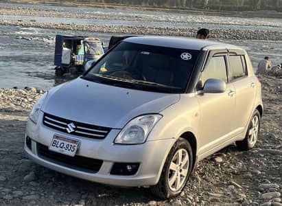 Suzuki swift 2018 model 10/10 condition 2 peices slightly paint
