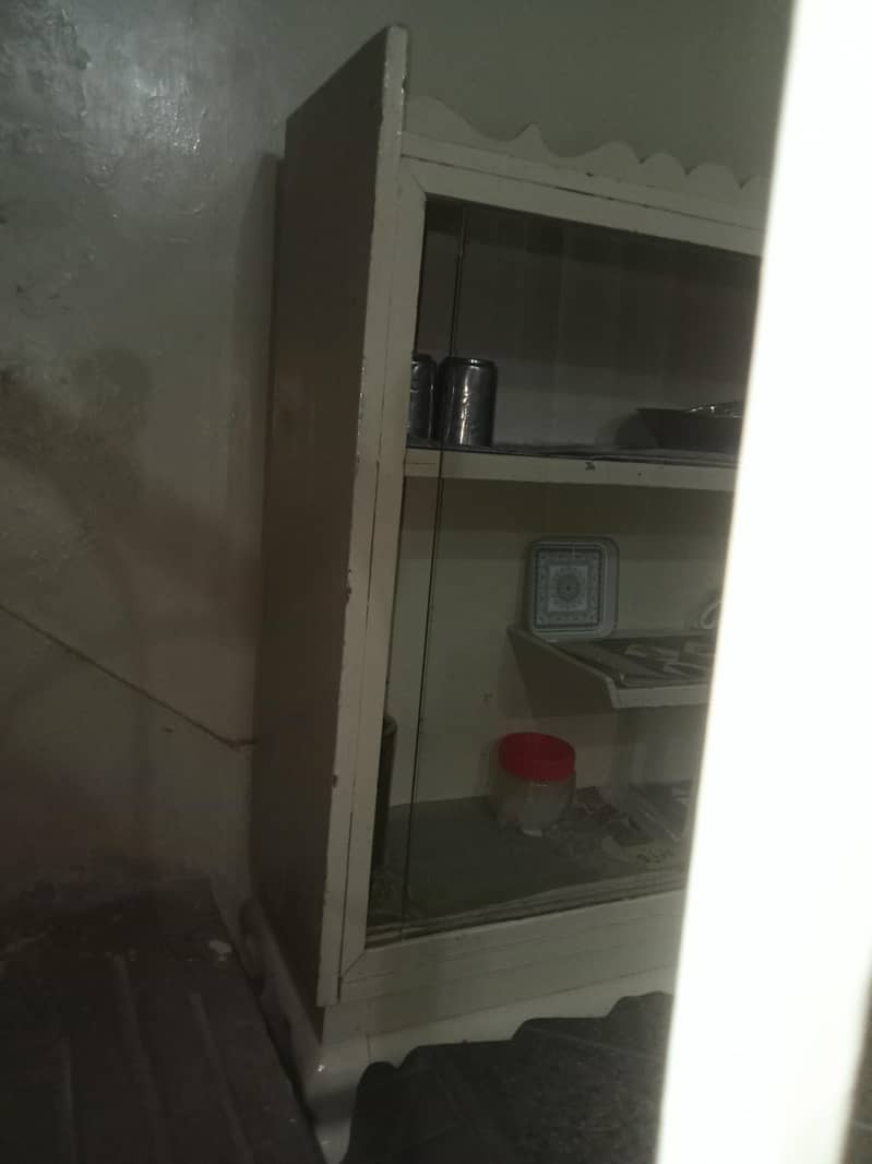 Showcase/Kitchen Unit 2