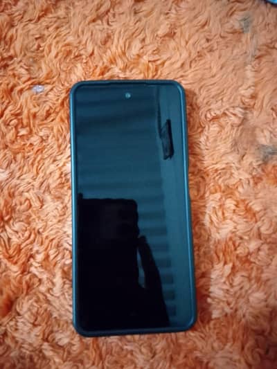 Infinix smart 8  4+4 ---64  urgent sale