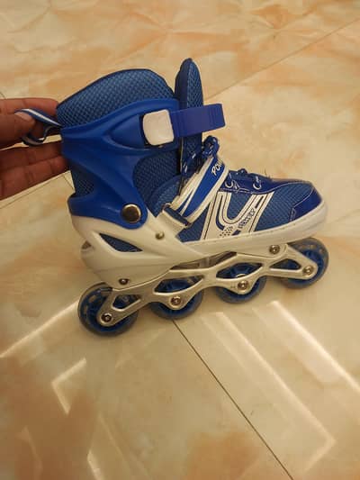 slightly used Skating shoes