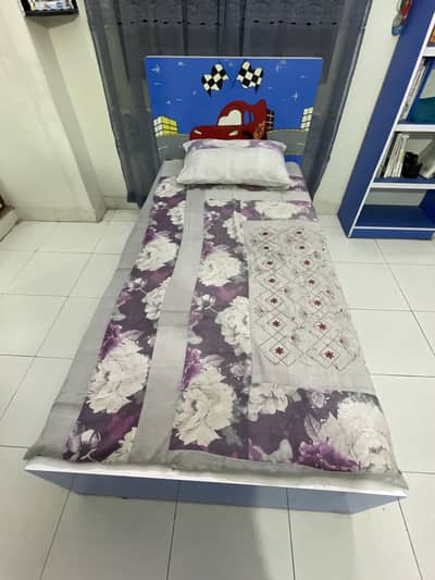 Wooden single bed for kids with mattress