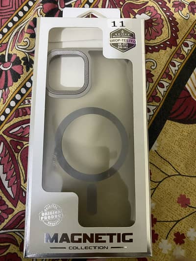 Iphone 11 magnetic case