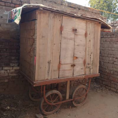 Shop Cabin with Wheels – Good Condition