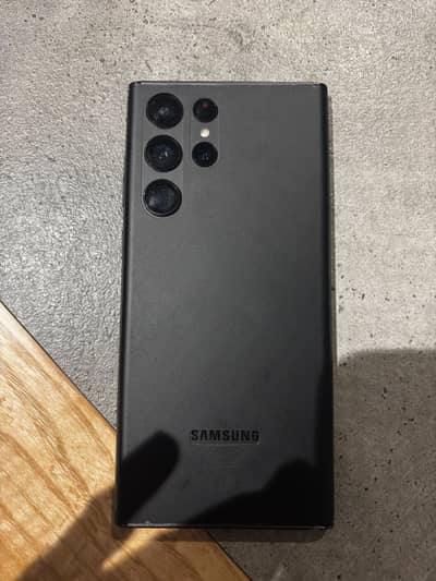 Samsung S22 Ultra 10/10 128GB/8GB No dot No scratch