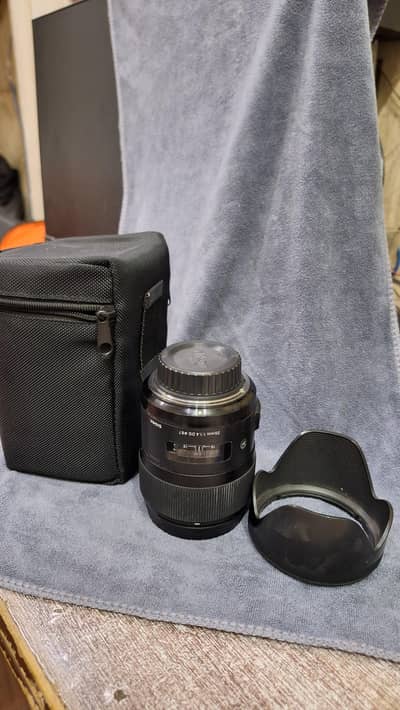 Sigma 35mm 1.4 DGDN lens for Nikon