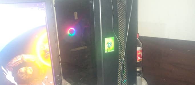 Ryzen 5 3600 RX 6600 16GB RAM DDR4 3200MHZ 256GB NVME Lexar 650WT PSU