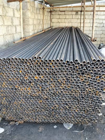 Scaffolding Pipes and clamps