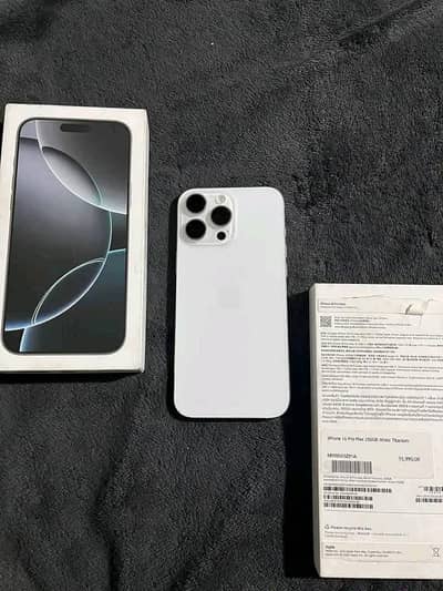 iphone Xsmax 11,12,13,14,15,16, 17 Pro Max available on instalment