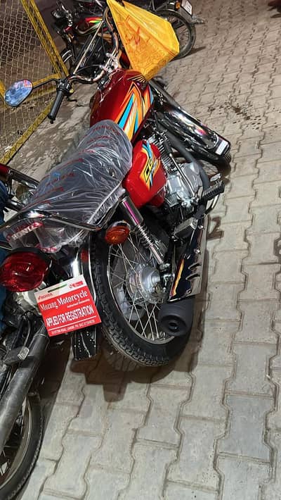 girls staff ki zrot hy live streaming