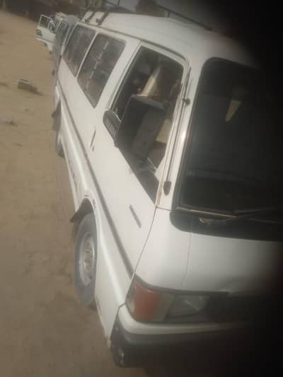 Mazda hiace