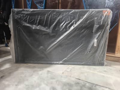 TCL ANDROID GOOGLE TV  AND LED