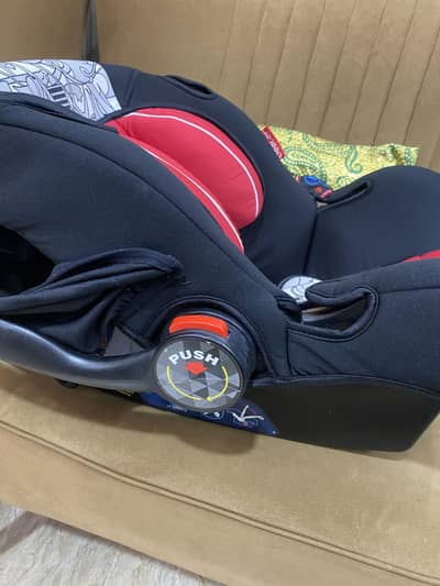 Baby carry cot car seat