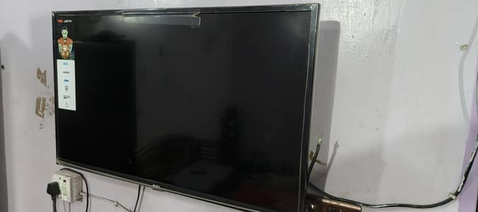 TCL 32 Inch LED TV for Sale – Good Condition