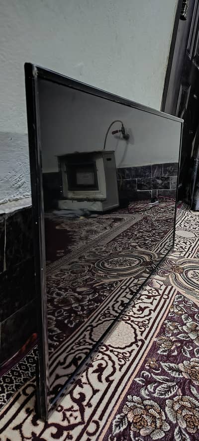 i am selling 40 inch led