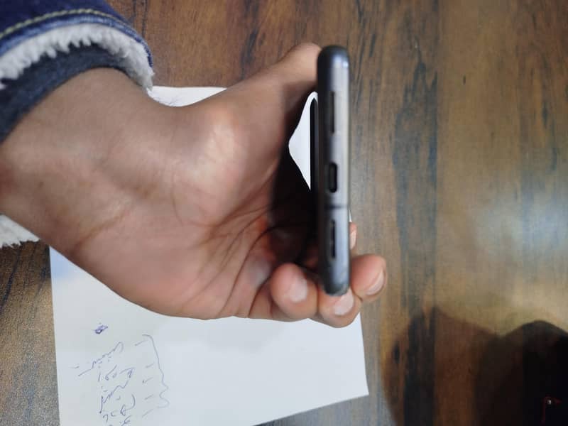 Google pixel 7.     SIM working 5