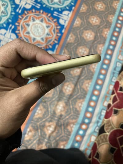 iPhone XR (Yellow) For Sale [FU]