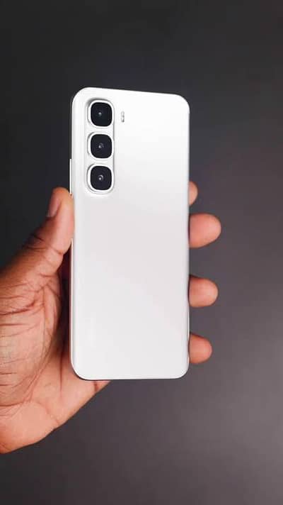 infinix hot 60pro plus 8/256 read bio