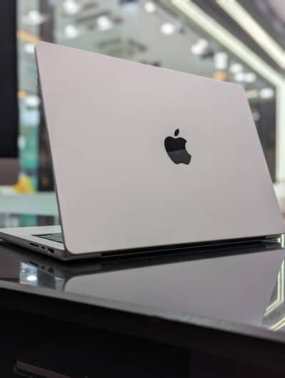 MacBook Pro 14” M1 Pro (2021) – 16GB RAM – 512GB SSD – Like New
