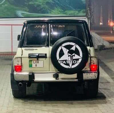 Nissan safari (y60)