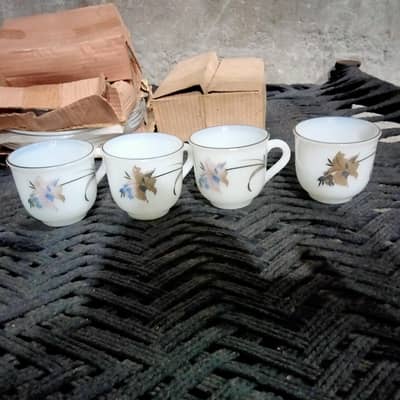 urgent sale marble set new 72 pieces