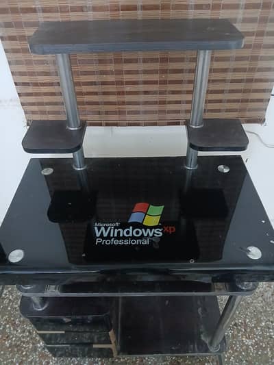 Computer / TV Trolley – Sturdy & Stylish