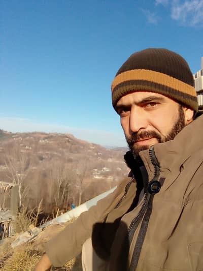 mujhe kam chaye jo b ho me kar longa