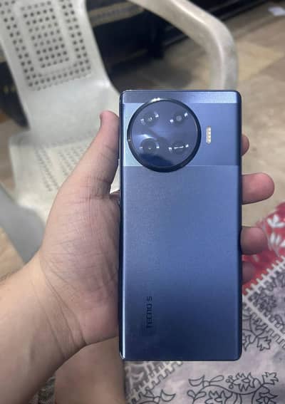 tecno spark 20 pro plus black colour