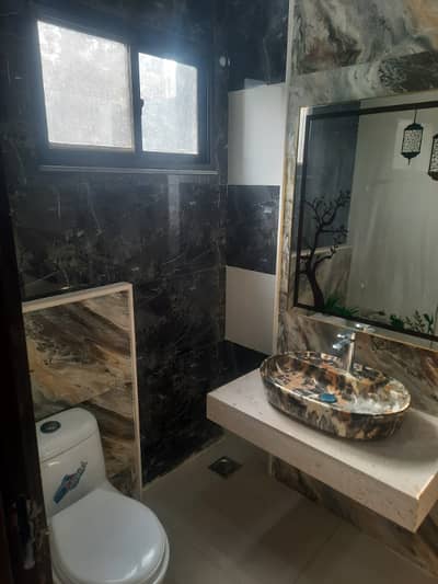 Studio apartment available 4 bachelor's cavalry ground